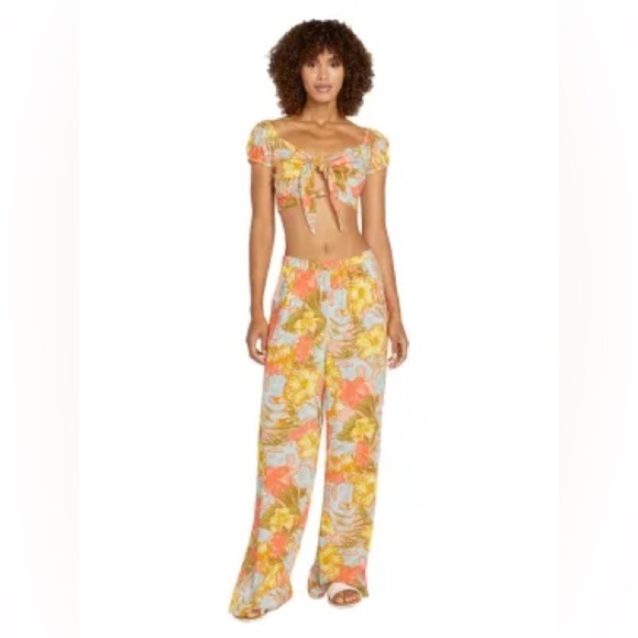 Volcom
Let's Luau Mid Rise Tropical Print Wide Leg Pants - Picture 1 of 4